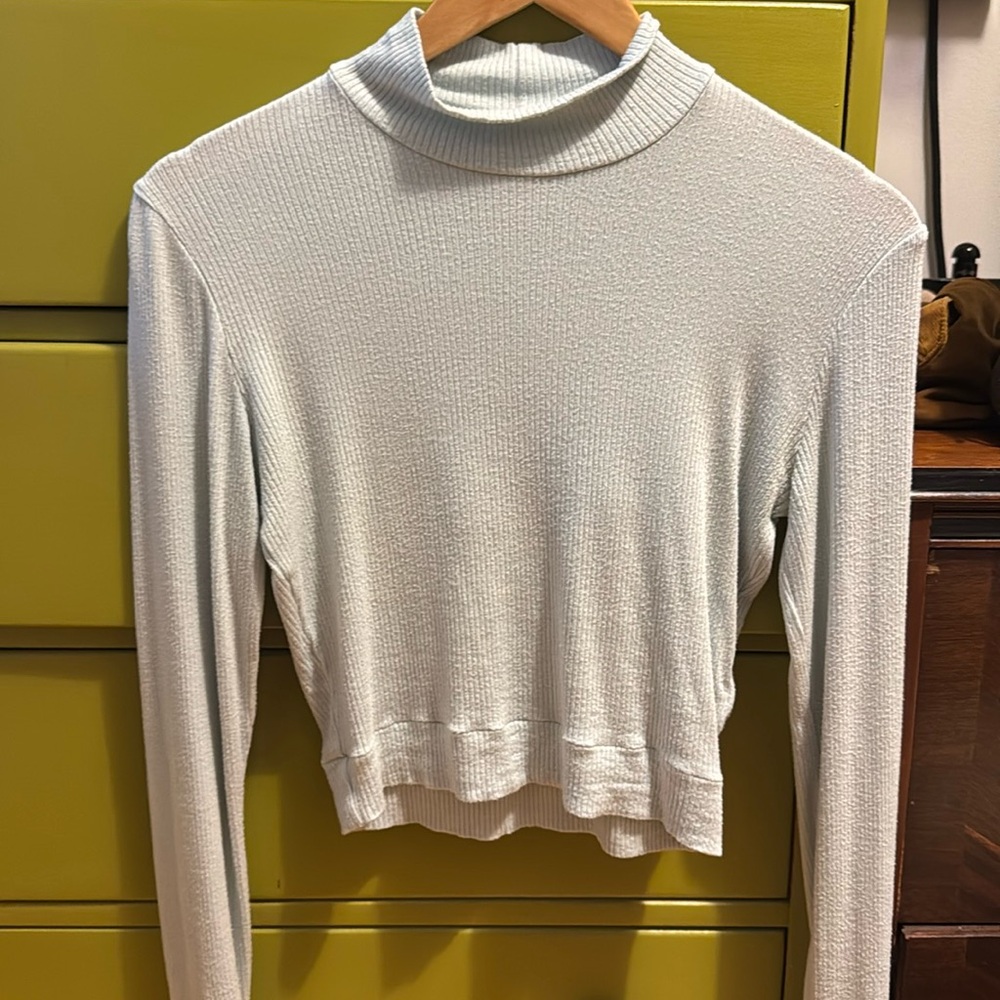 Hoibo ice blue ribbed exaggerated mock neck